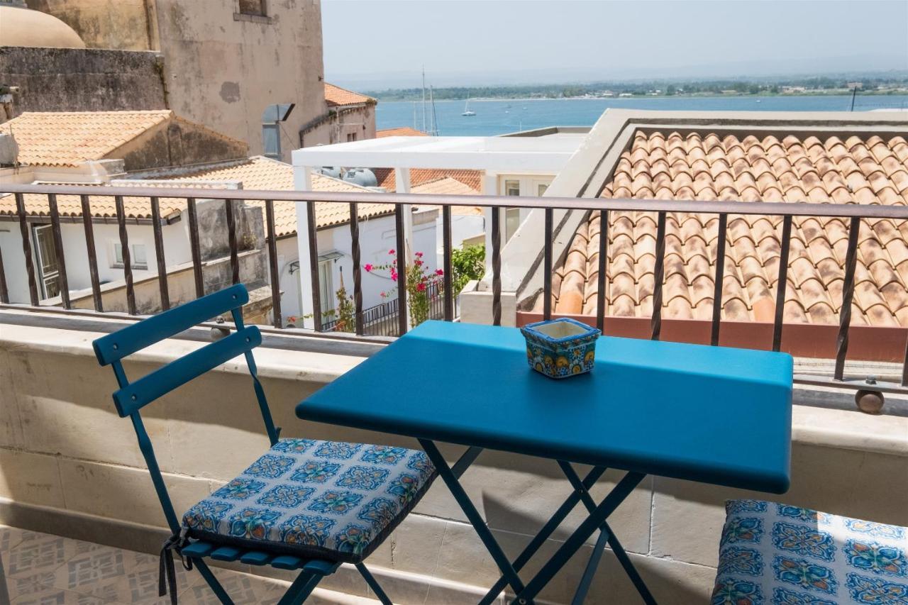 Palazzo Gilistro Bed & Breakfast Сиракуза Екстериор снимка